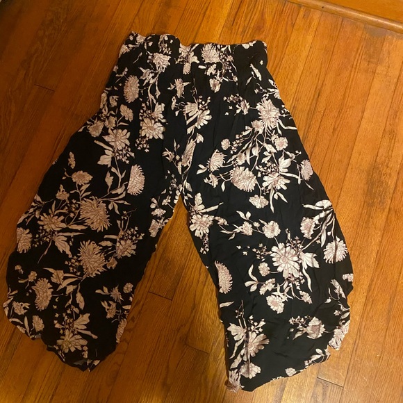 Maurices Black Open legged Pants with White Floral Design - Picture 4 of 4